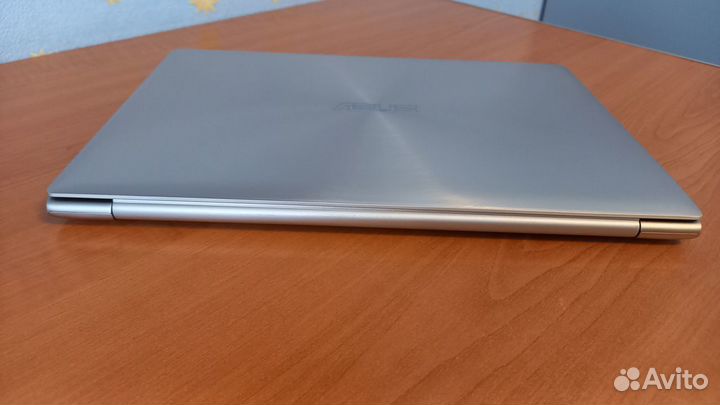 Asus Zenbook UX303 13.3” / IPS FullHD / SSD 500 GB