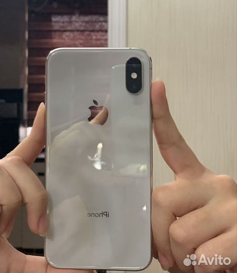 iPhone Xs, 64 ГБ