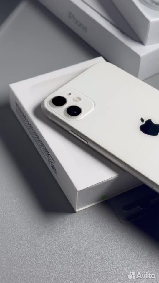 iPhone 11, 128 ГБ