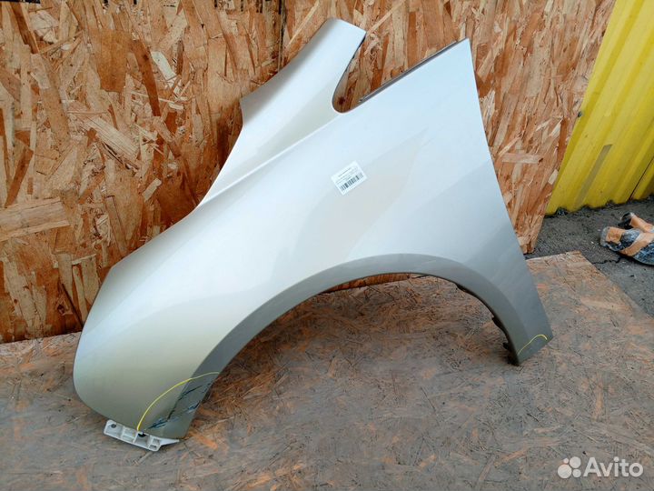 Крыло переднее левое Mitsubishi Grandis NA4W