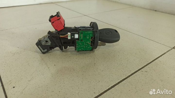Замок зажигания Рено Master 1