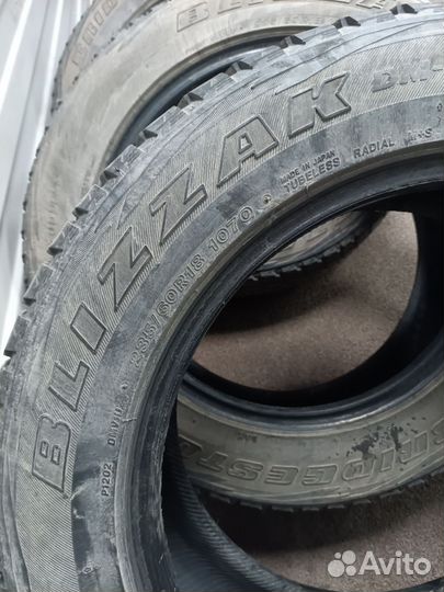 Bridgestone Blizzak DM-V1 235/60 R18 107Q