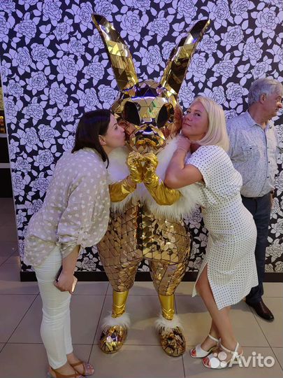 Зеркальный заяц-Ростовая кукла