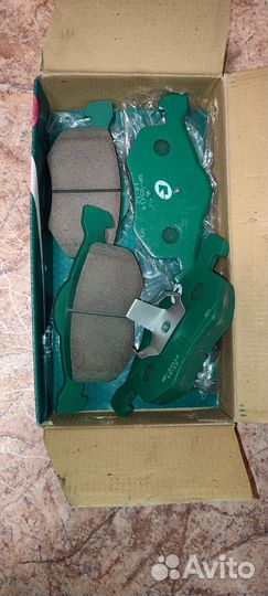 Колодки тормозные (передние Ford maverick)