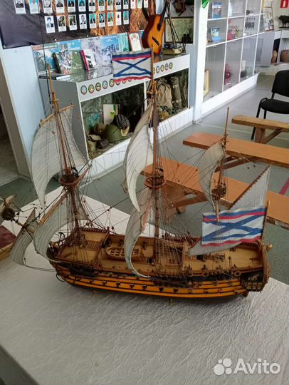 Корабль колекционый