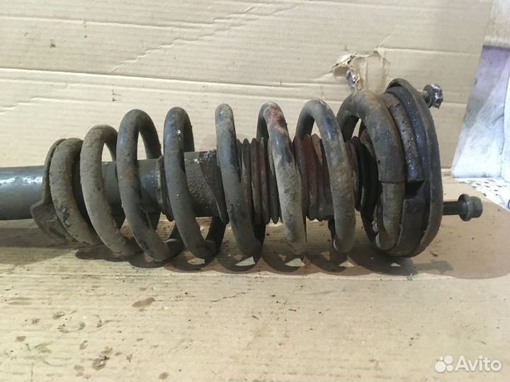 Стойка передняя левая Hyundai Sonata 4 (EF) тагаз