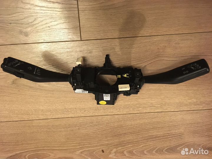 Переключатель подрулевой volkswagen 5K0 953 607 AS