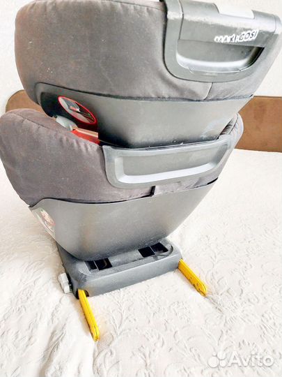 Автомобильное кресло maxi cosi