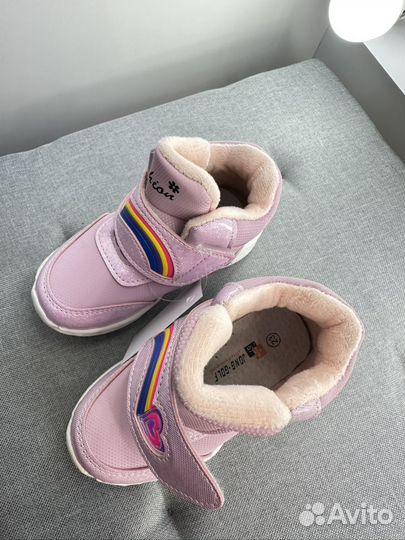 Мигающие демисезонные ботинки