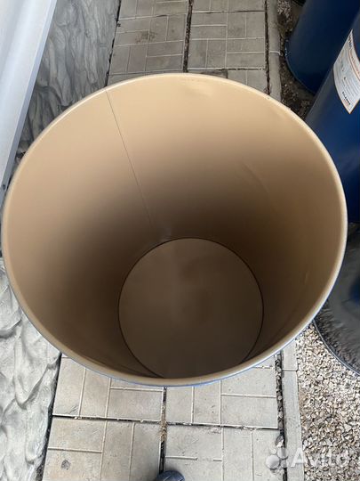 Б/у бочки метал,пластик 220л