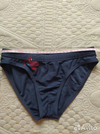 Шорты и плавки на мальчика 7-10 лет