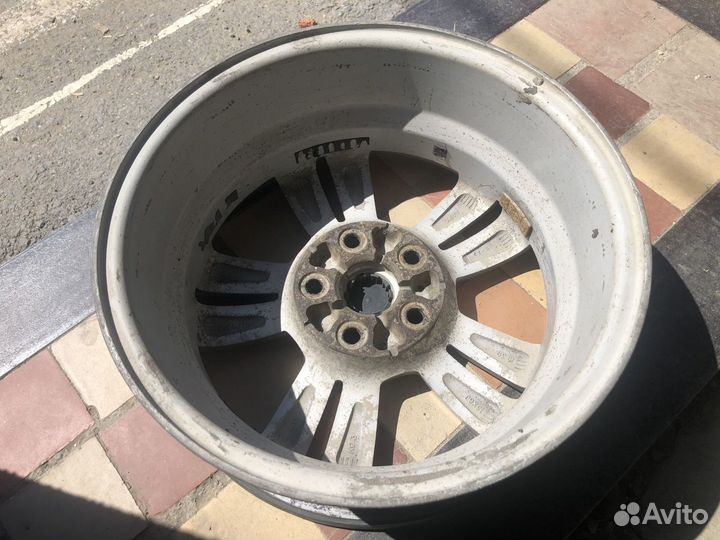 Диски GM Chevrolet R15 5x105 et39 цо56,6