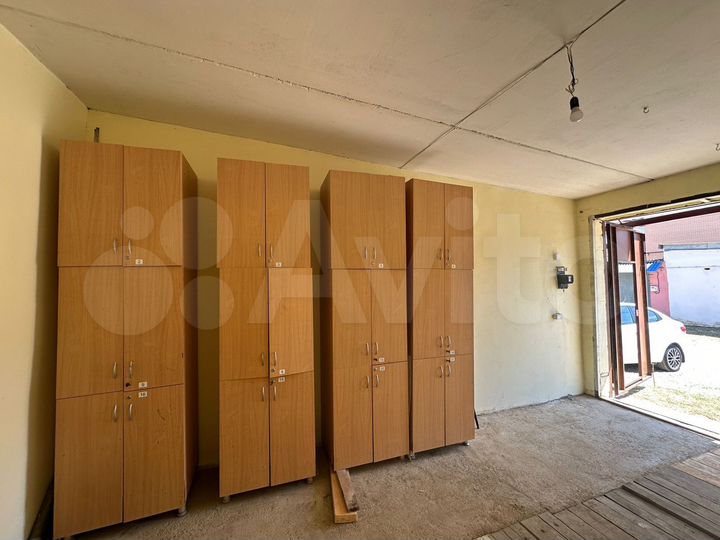 Гараж, > 30 м²