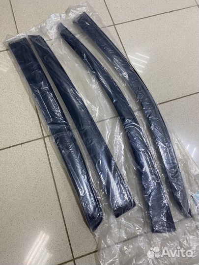 Ветровики Ford Fiesta VI c 2014г