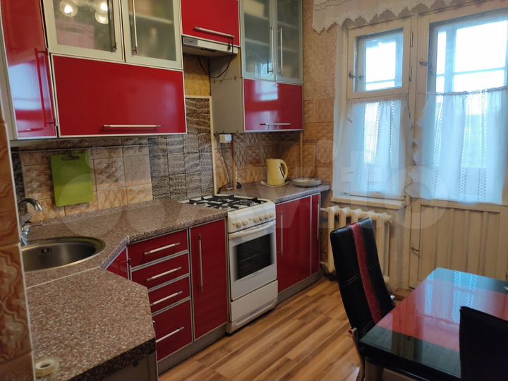 3-к. квартира, 90 м², 4/5 эт.