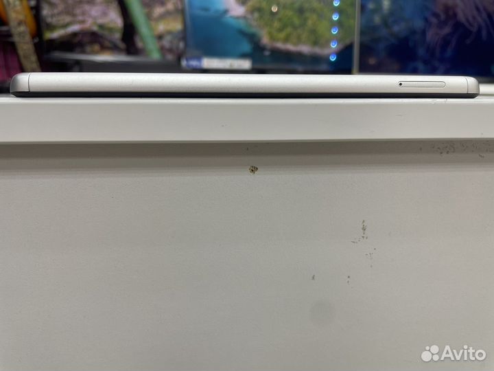 Планшет Lenovo Tab m7