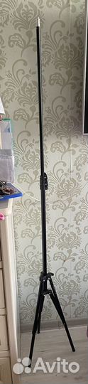 Штатив 1,5 метра