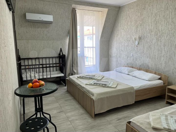 Комната 27 м², 1/3 эт.