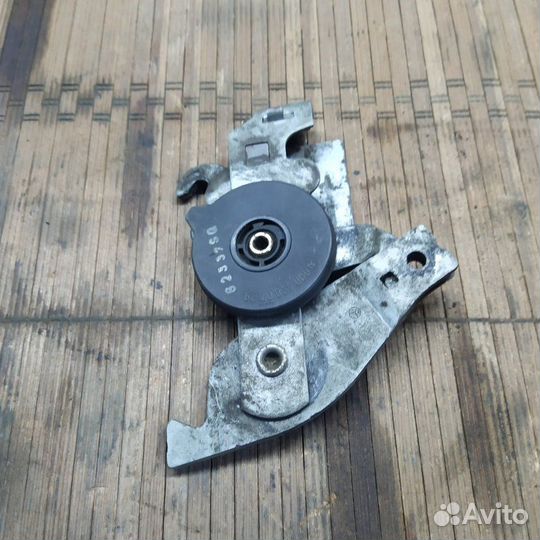 Механизм стояночного тормоза Mercedes-Benz