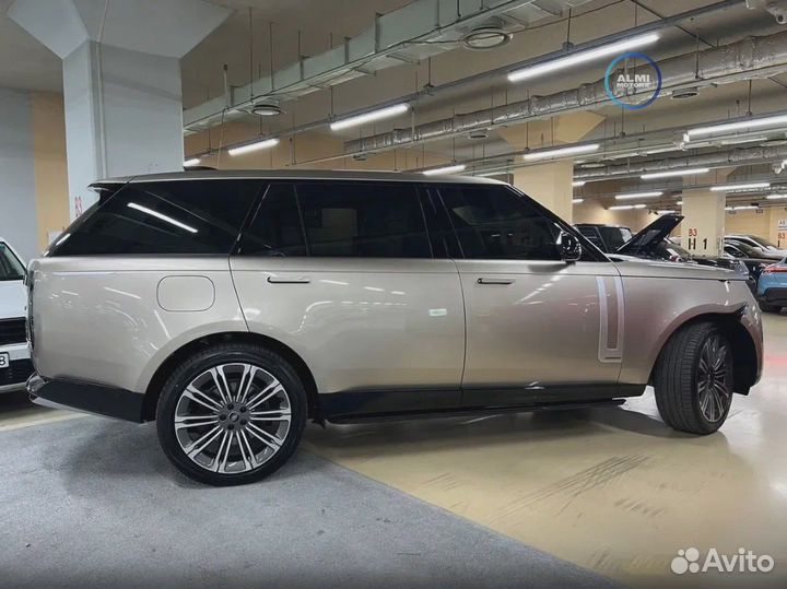 Land Rover Range Rover 4.4 AT, 2023, 10 км