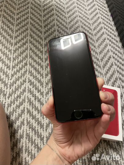 iPhone 8, 64 ГБ