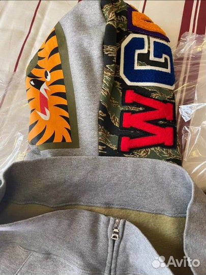 Bape zip hoodie tiger
