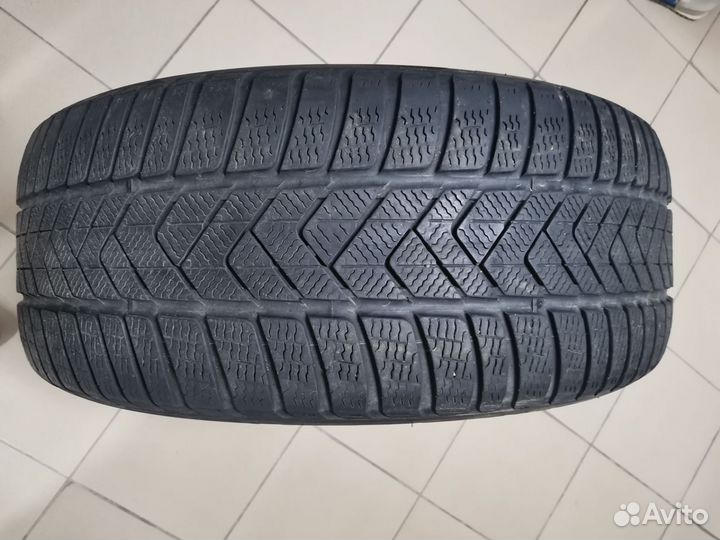 Pirelli Scorpion Winter RFT 265/50 R19 110H