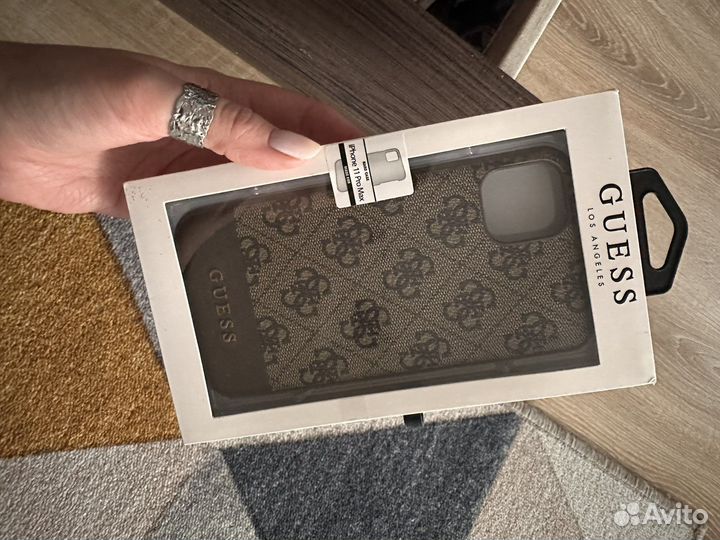 Чехол на iPhone 11 pro max guess