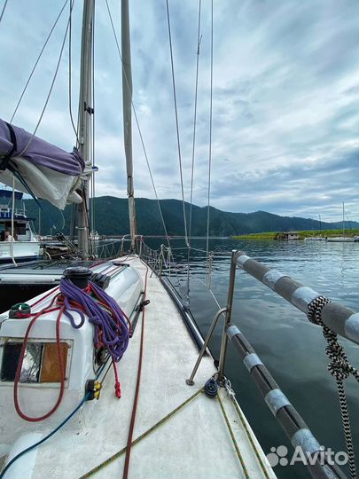 Прогулка на парусной яхте