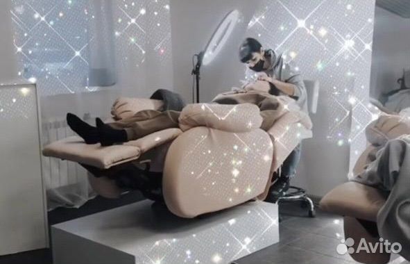 Мастер лешмейкер, мастер маникюра