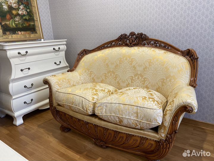 Диван Итальянский