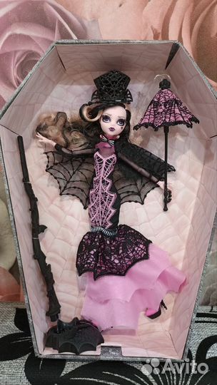 Кукла монстер хай дракулаура коллектор