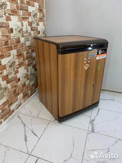 Холодильник бу Indesit маленький
