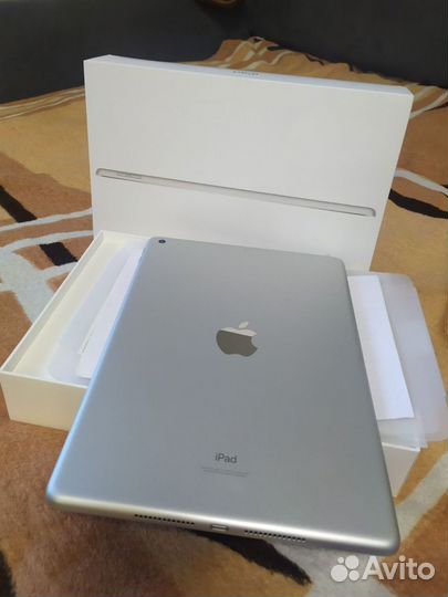 Новый Планшет Apple iPad (9th Gen) 64 гб серый