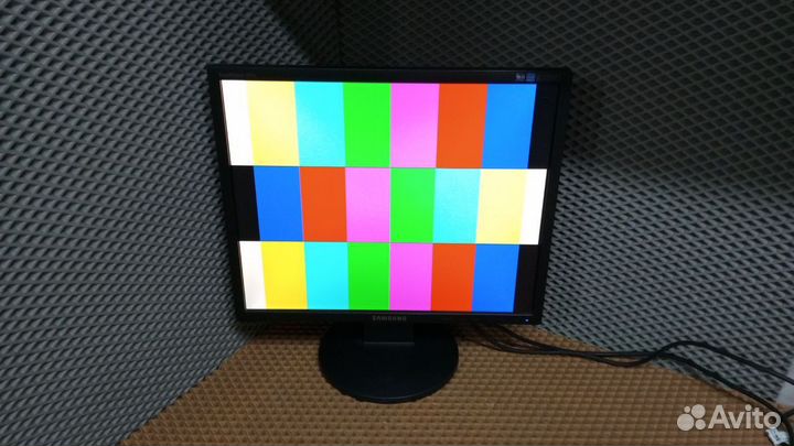 ЖК Монитор Samsung 943N 19