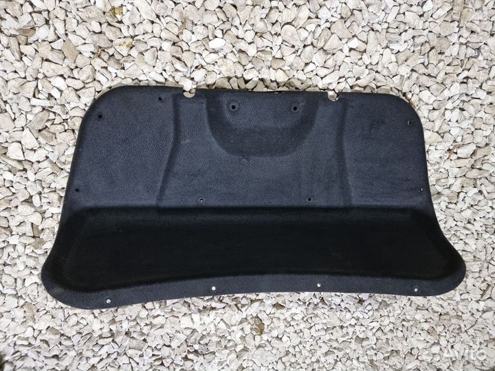 Обшивка крышки багажника Фокус 2