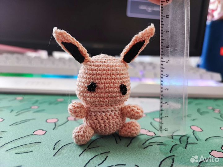 Вязаная игрушка покемон иви