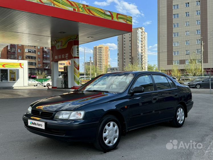 Автомобиль Toyota Carina 1993 года белый в Уфе