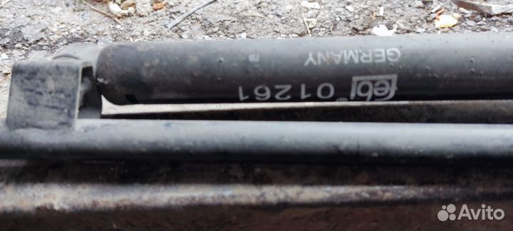 Тяга рулевая средняя W124 cамортизатором