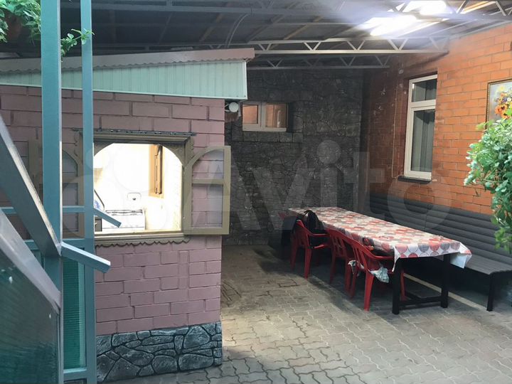 Комната 20 м² в 6-к., 2/2 эт.