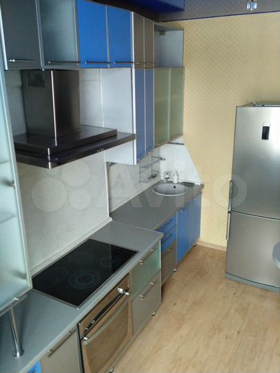 2-к. квартира, 60 м², 4/4 эт.