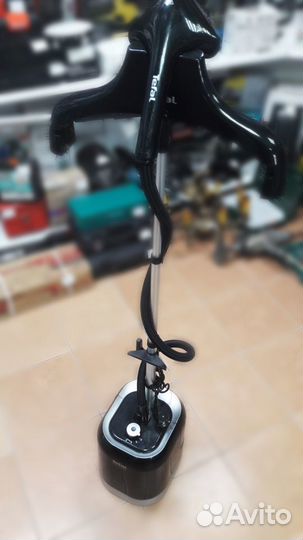 Отпариватель для одежды Tefal