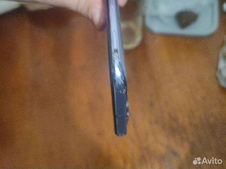 Телефон realme 8i