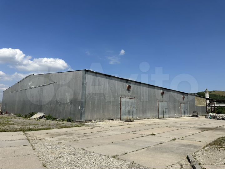 Склад, 2400 м²