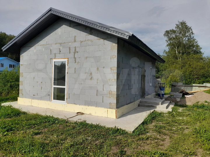 Дом 48 м² на участке 6 сот.