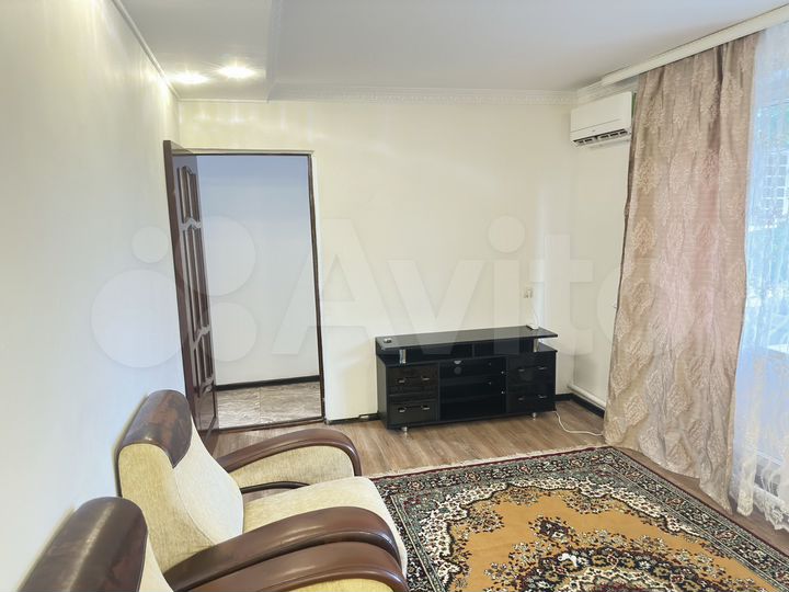 2-к. квартира, 42 м², 2/2 эт.