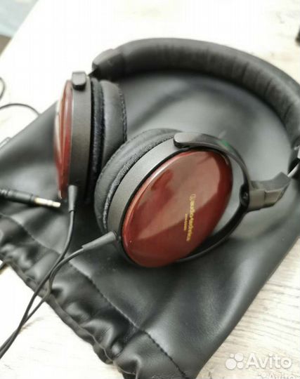 Наушники Audio-Technica ATH-ESW9
