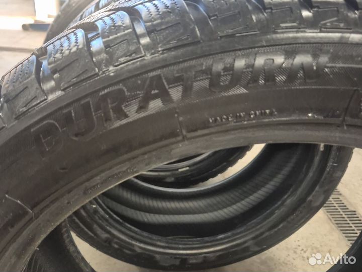 Duraturn Mozzo Winter 225/45 R18 95V