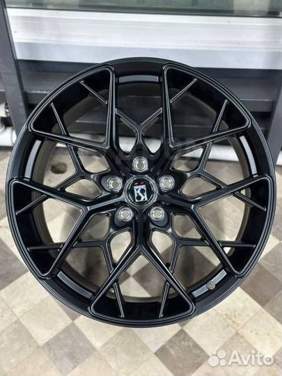 Новые диски HRE R18 5/114.3