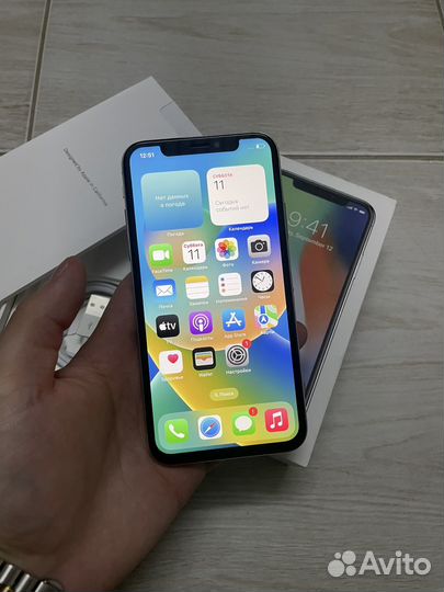 iPhone X, 64 ГБ